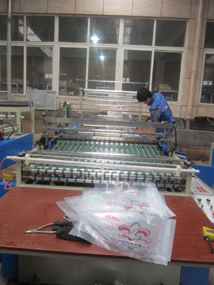 Computer Side Sealing Heat Cutting Bag Making Machine